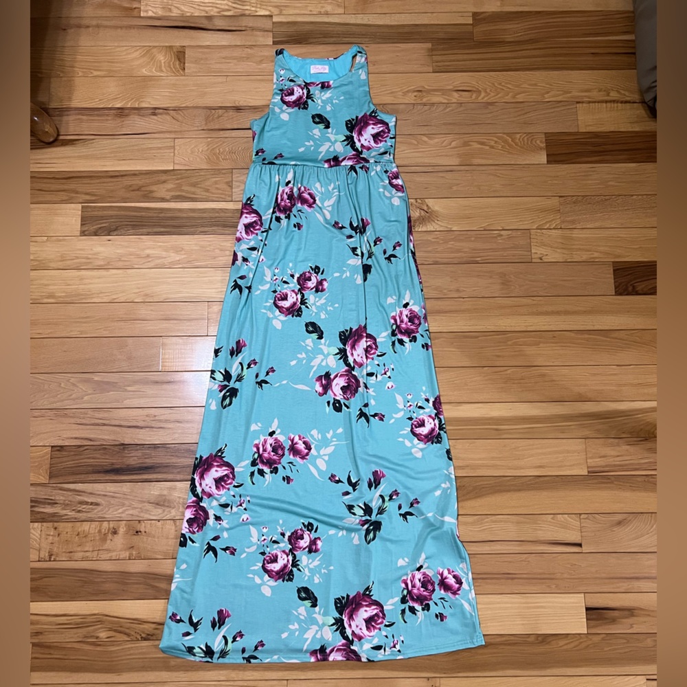 Floral Sleeveless Maxi Dress